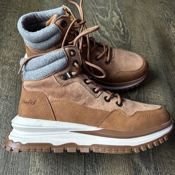 Blowfish Malibu Woman’s Lodge Sneaker Lace Up Boots, Size 8.5 - Picture 1 of 10